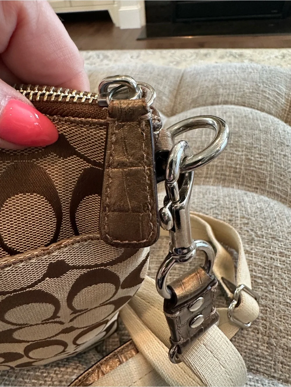 Coach Signature Canvas w/Croc-Embossed Leather Trim Swingpack Crossbody Bag EUC